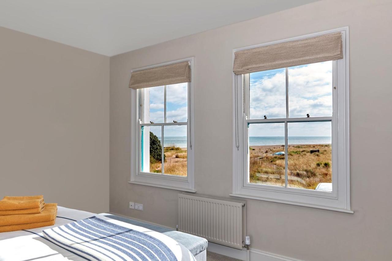 Bosun Cottage - Boutique Retreat On The Beach Дил Экстерьер фото